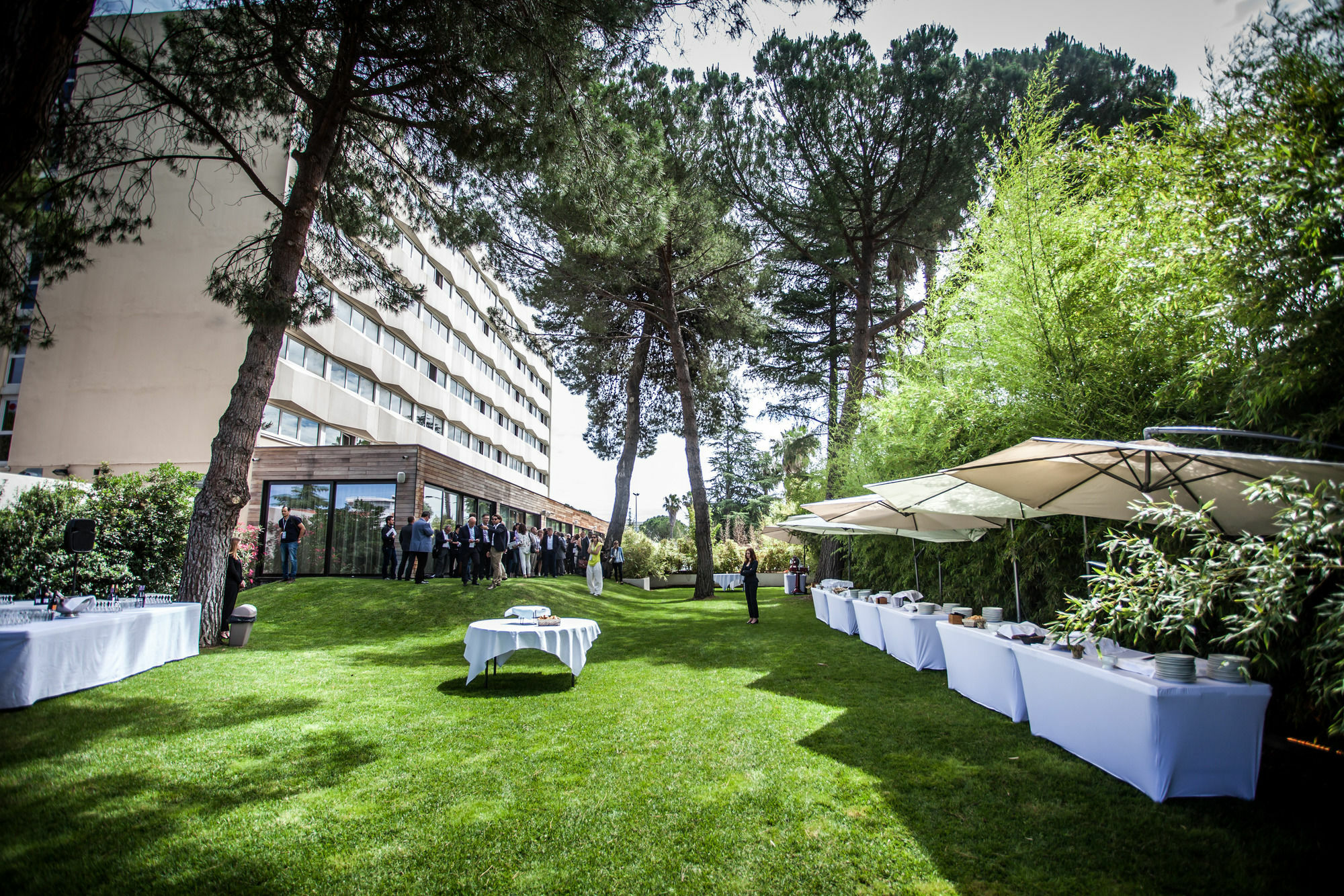 HÔTEL C SUITES chambres spacieuses Nîmes Exterior foto
